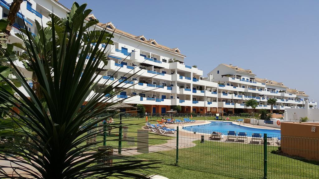 Duquesa Suite And Golf With A Spectacular Sea View 마닐바 외부 사진